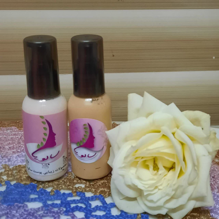 کرم ضد آفتاب طبیعی رنگی و بیرنگ برای محافظت پوست در برابر UVA و UVB