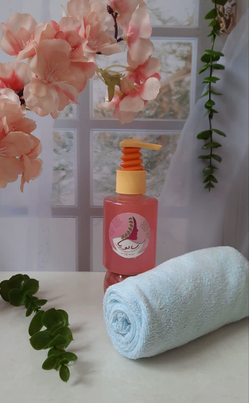 فوم شستشوی صورت با عصاره خیار و گلیسیرین - آبرسان و پاککننده پوستهای چرب